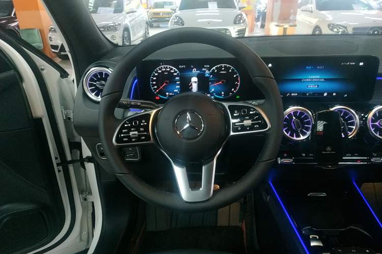 Used Mercedes-Benz GLB 2023 GLB 220 Fashion Model Steering Wheel