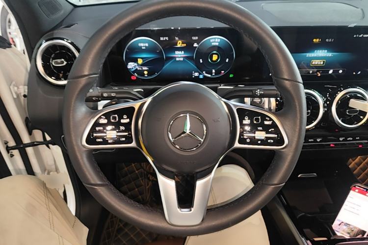Used Mercedes-Benz GLB 2023 GLB 200 Dynamic Edition Steering Wheel