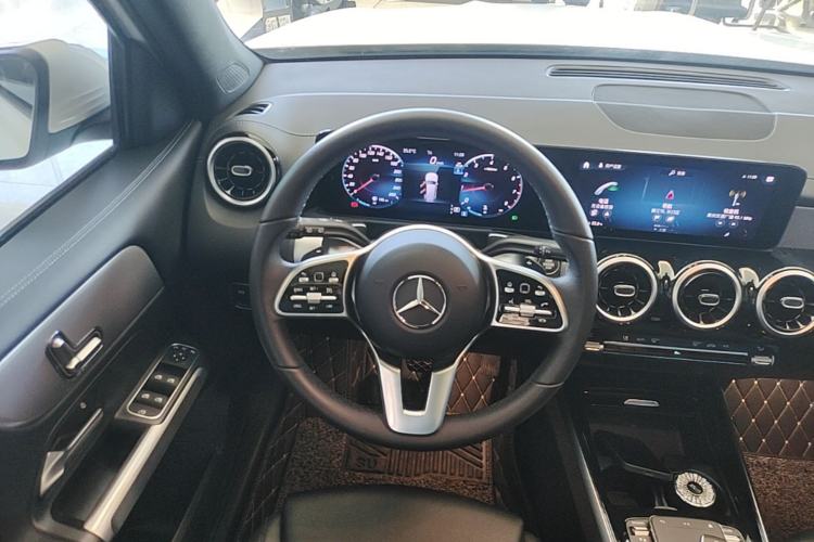 Used Mercedes-Benz GLB 2023 GLB 200 Fashion Model Steering Wheel