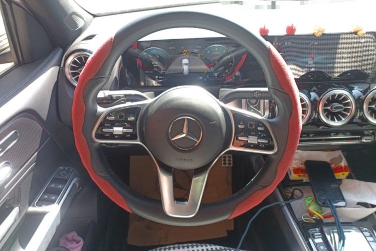 Used Mercedes-Benz GLB 2023 GLB 220 Fashion Model Steering Wheel
