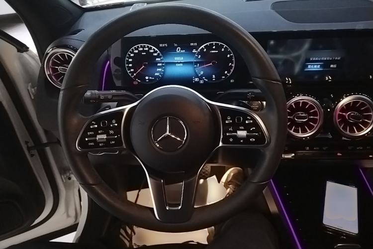 Used Mercedes-Benz GLB 2023 GLB 220 Fashion Model Steering Wheel