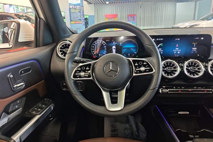 Used Mercedes-Benz GLB 2023 GLB 220 Fashion Model Steering Wheel