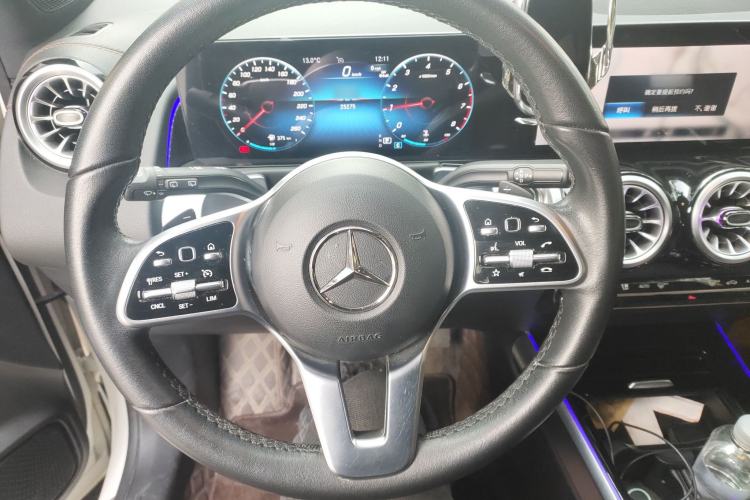 Used Mercedes-Benz GLB 2023 GLB 220 Fashion Model Steering Wheel