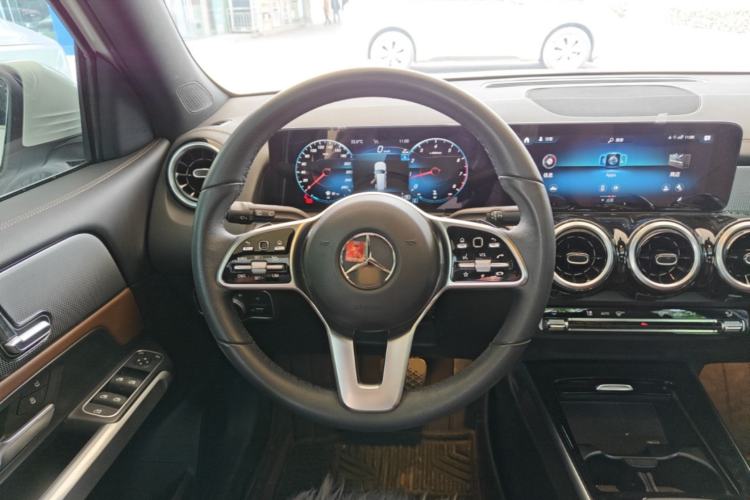 Used Mercedes-Benz GLB 2023 GLB 200 Dynamic Edition Steering Wheel