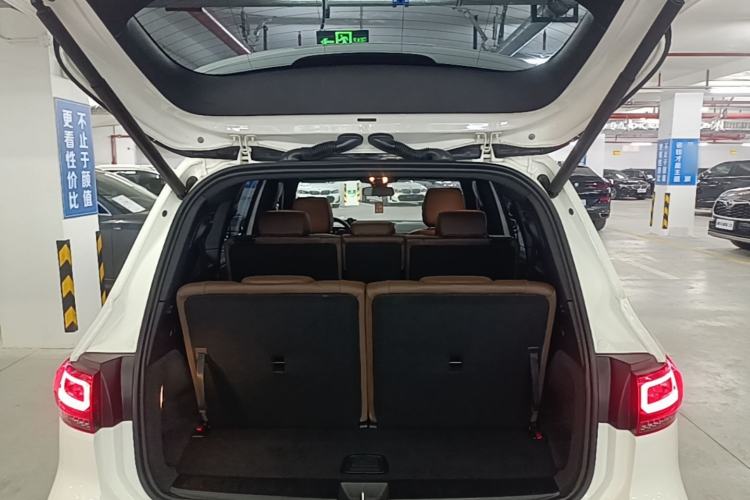 Used Mercedes-Benz GLB 2023 GLB 220 Fashion Model Trunk
