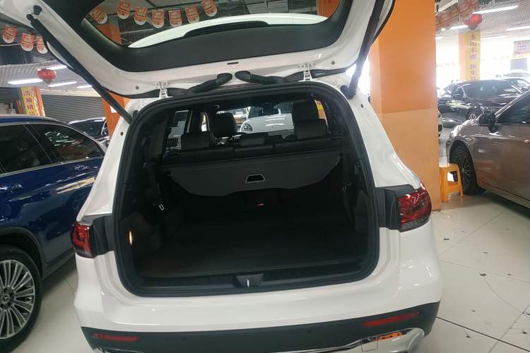 Used Mercedes-Benz GLB 2023 GLB 220 Fashion Model Trunk