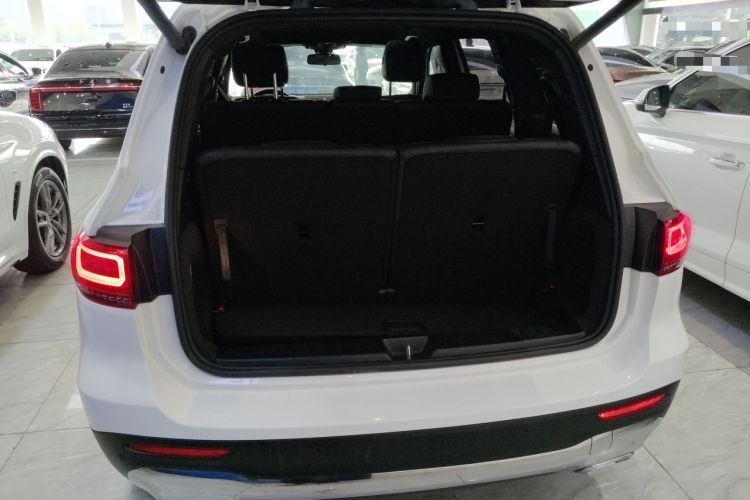 Used Mercedes-Benz GLB 2023 GLB 220 Fashion Model Trunk