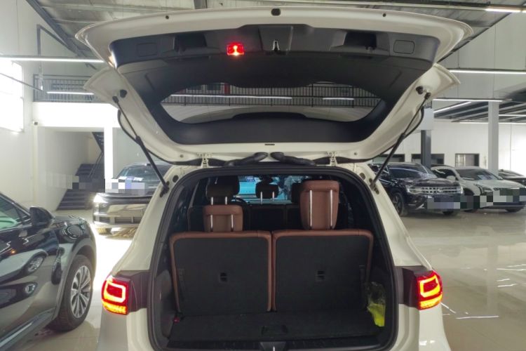 Used Mercedes-Benz GLB 2023 GLB 200 Fashion Model Trunk