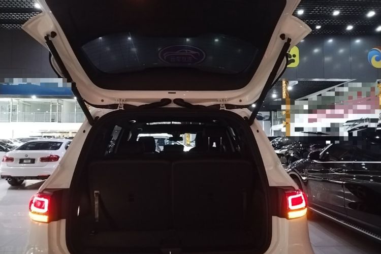 Used Mercedes-Benz GLB 2023 GLB 220 Fashion Model Trunk