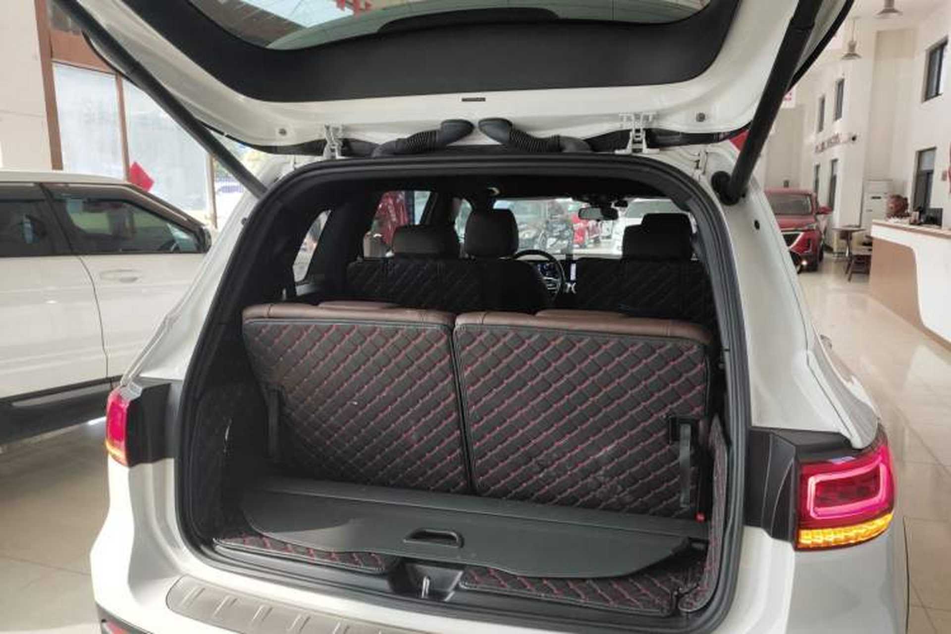 Used Mercedes-Benz GLB 2023 GLB 220 Fashion Model Trunk