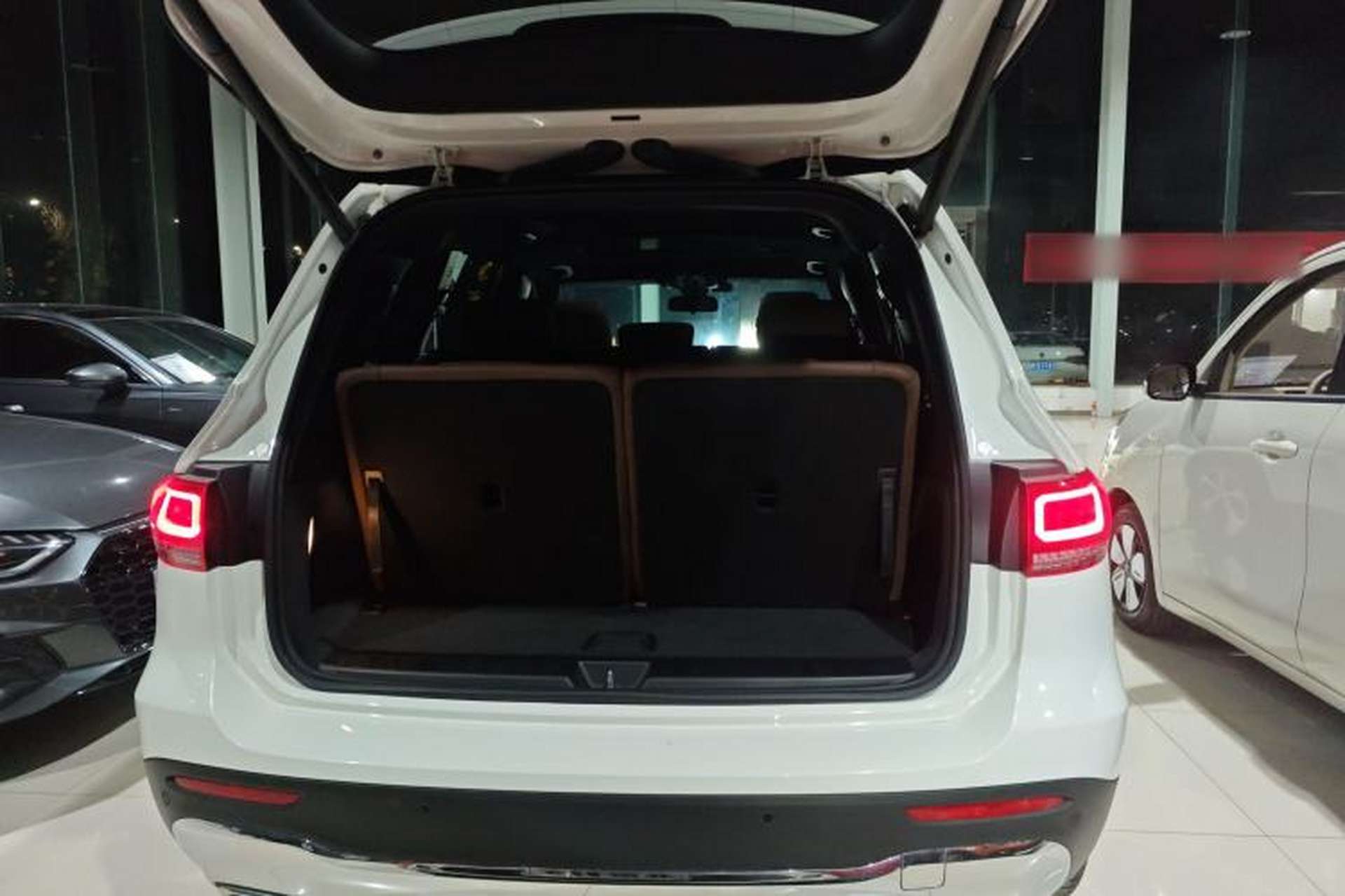 Used Mercedes-Benz GLB 2023 GLB 220 Fashion Model Trunk