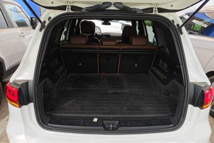 Used Mercedes-Benz GLB 2023 GLB 200 Dynamic Edition Trunk