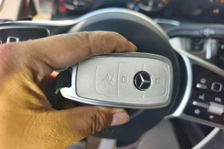 Used Mercedes-Benz GLB 2023 GLB 200 Fashion Model Vehicle Key