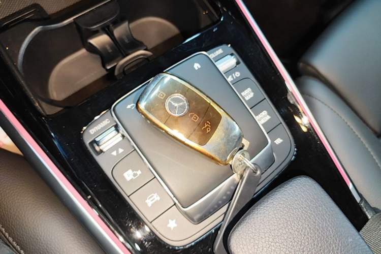 Used Mercedes-Benz GLB 2023 GLB 220 Fashion Model Vehicle Key
