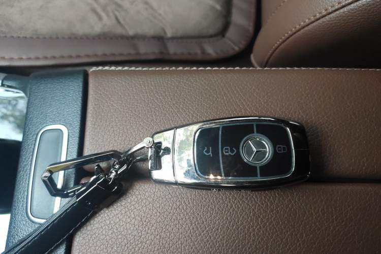 Used Mercedes-Benz GLB 2023 GLB 220 Fashion Model Vehicle Key