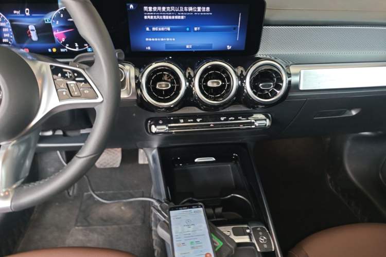 Used Mercedes-Benz GLB 2024-Year Restyled GLB 200 Dynamic Edition Audio And AC Panel