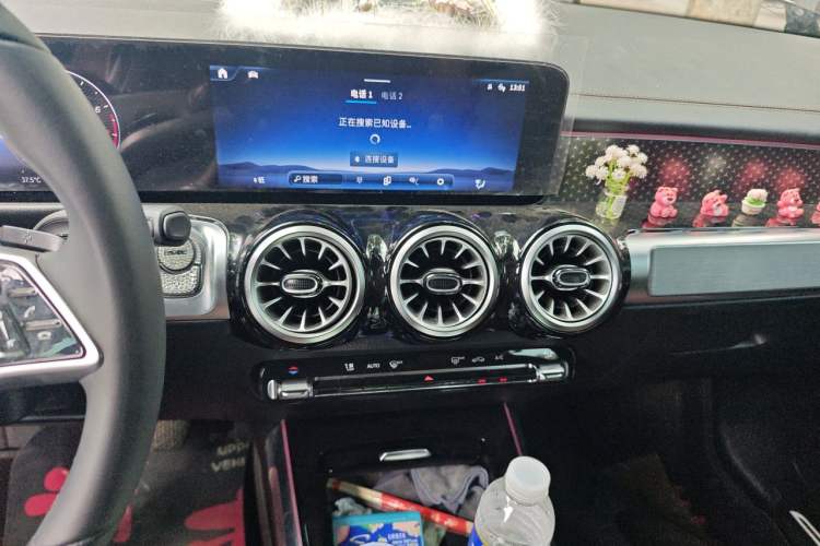 Used Mercedes-Benz GLB 2024 Refresh GLB 220 Fashion Edition Audio And AC Panel