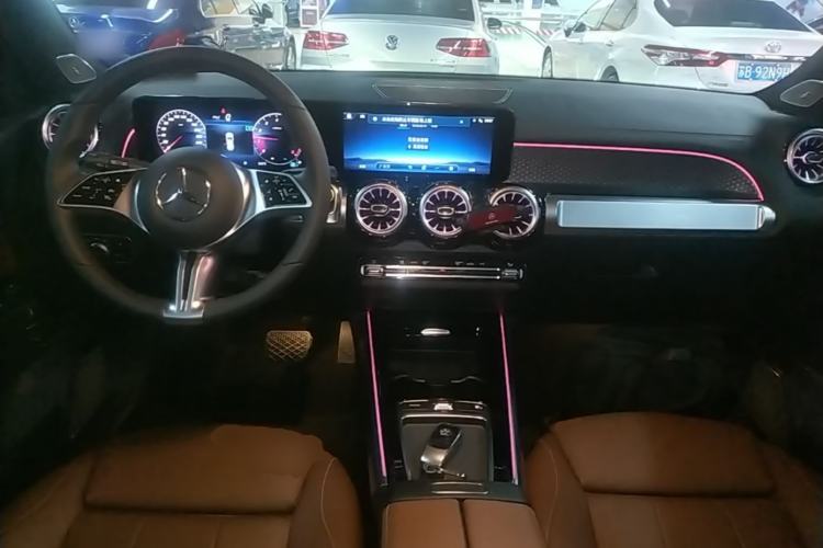 Used Mercedes-Benz GLB 2024 Refresh GLB 220 Fashion Edition Center Console