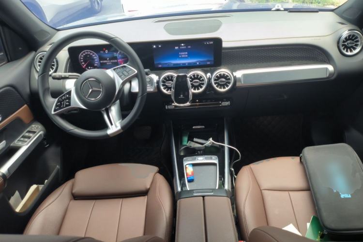 Used Mercedes-Benz GLB 2024 Refresh GLB 220 Dynamic Edition Center Console