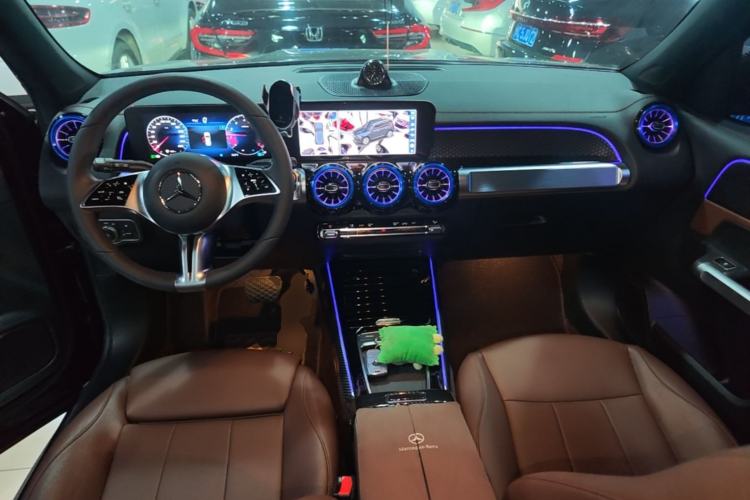 Used Mercedes-Benz GLB 2024 Refresh GLB 220 Dynamic Edition Center Console