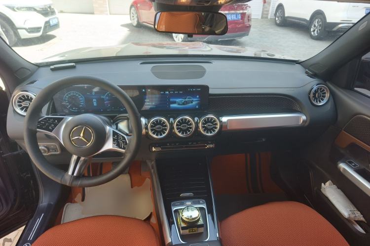 Used Mercedes-Benz GLB 2024 Refresh GLB 220 Dynamic Edition Center Console