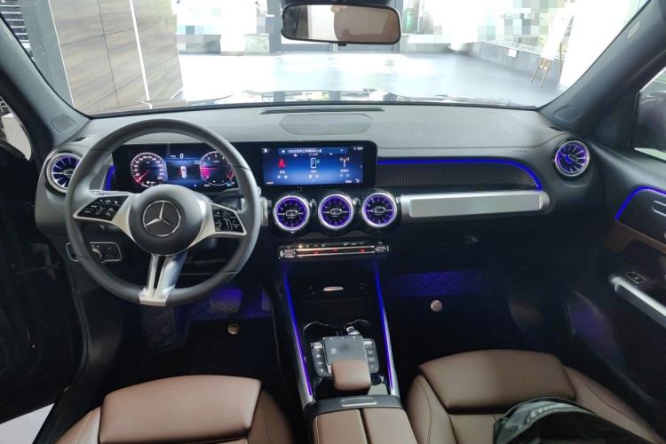 Used Mercedes-Benz GLB 2024 Refresh GLB 220 Fashion Edition Center Console