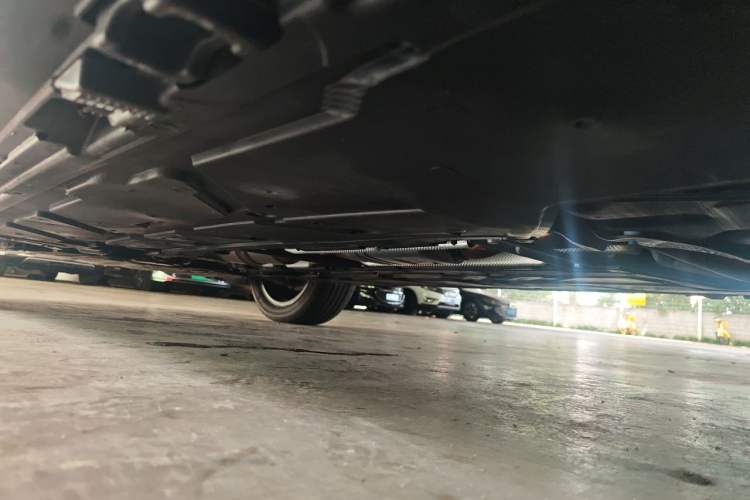 Used Mercedes-Benz GLB 2024 GLB 220 Fashion Model Chassis Rear Left