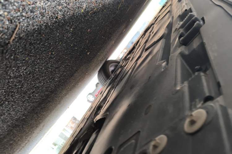 Used Mercedes-Benz GLB 2024 GLB 220 Dynamic Edition Chassis Rear Left