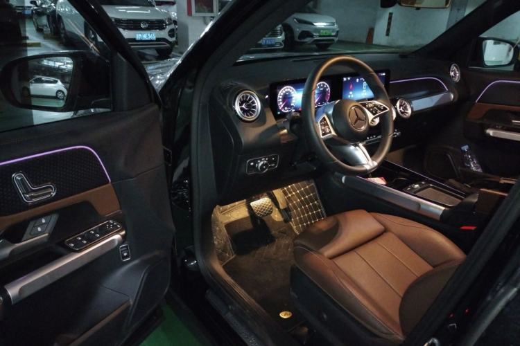 Used Mercedes-Benz GLB 2024 Refresh GLB 220 Dynamic Edition Driver Seat