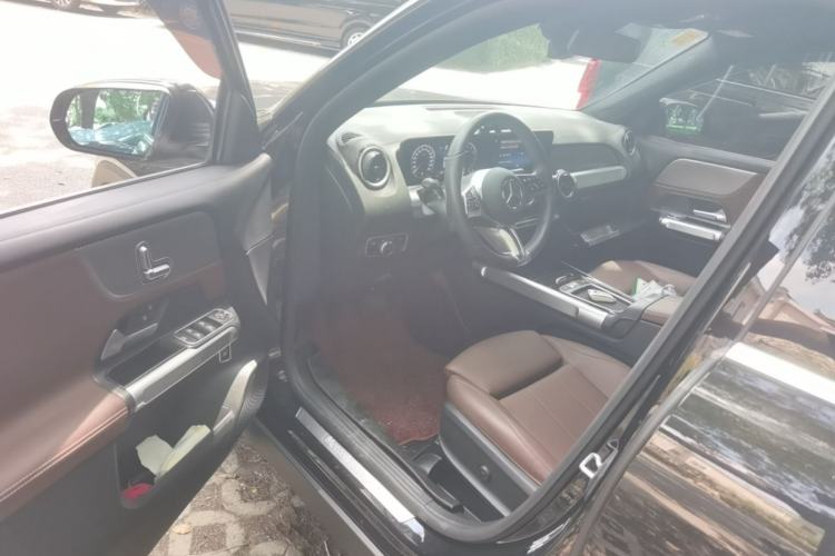 Used Mercedes-Benz GLB 2024-Year Restyled GLB 200 Dynamic Edition Driver Seat