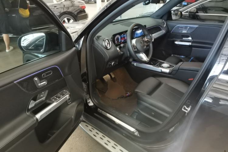 Used Mercedes-Benz GLB 2024 Refresh GLB 220 Fashion Edition Driver Seat