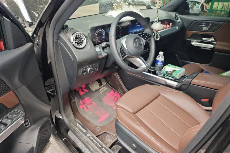 Used Mercedes-Benz GLB 2024 Refresh GLB 220 Fashion Edition Driver Seat