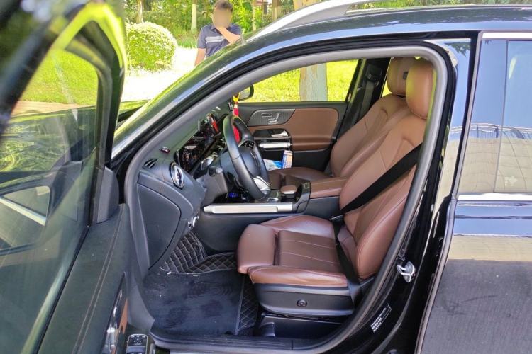 Used Mercedes-Benz GLB 2024 Refresh GLB 220 Fashion Edition Driver Seat