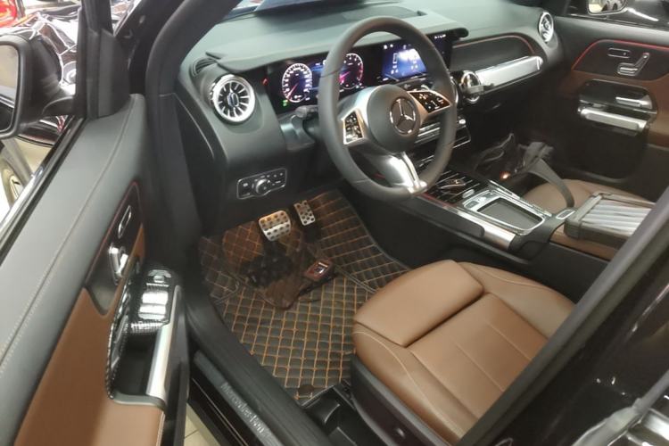 Used Mercedes-Benz GLB 2024-Year Restyled GLB 220 4MATIC Driver Seat