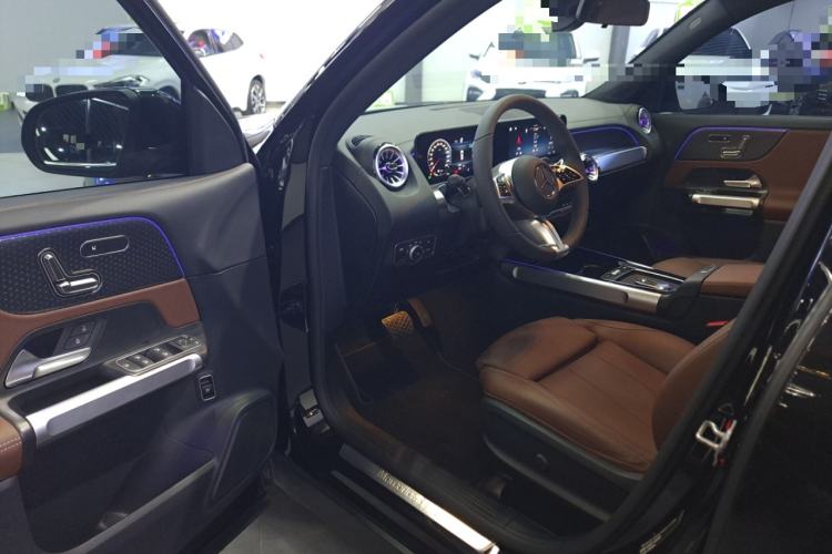 Used Mercedes-Benz GLB 2024 Refresh GLB 220 Fashion Edition Driver Seat