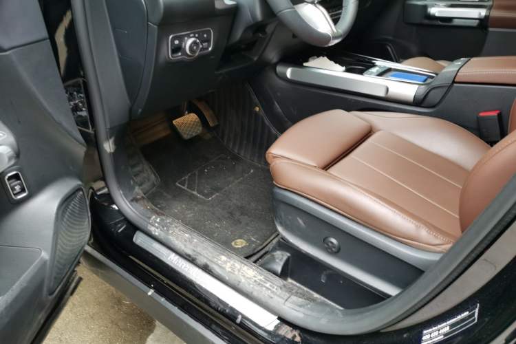 Used Mercedes-Benz GLB 2024-Year Restyled GLB 200 Dynamic Edition Driver Seat