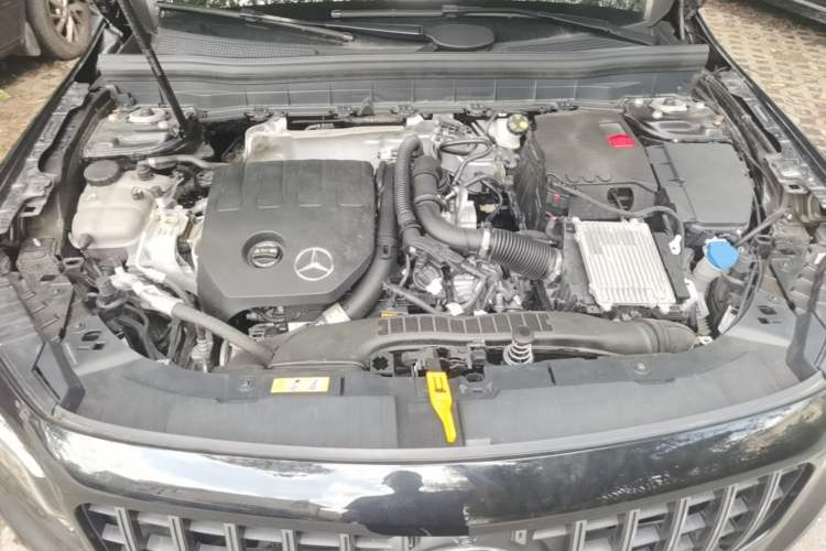 Used Mercedes-Benz GLB 2024-Year Restyled GLB 200 Dynamic Edition Engine Bay