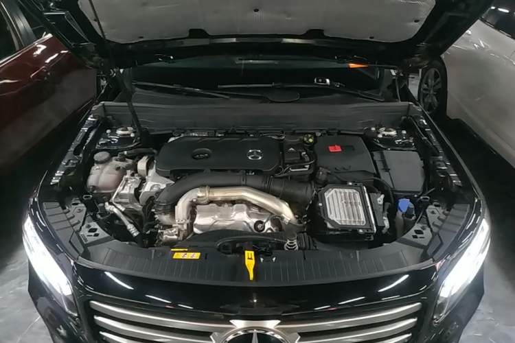 Used Mercedes-Benz GLB 2024 Refresh GLB 220 Fashion Edition Engine Bay