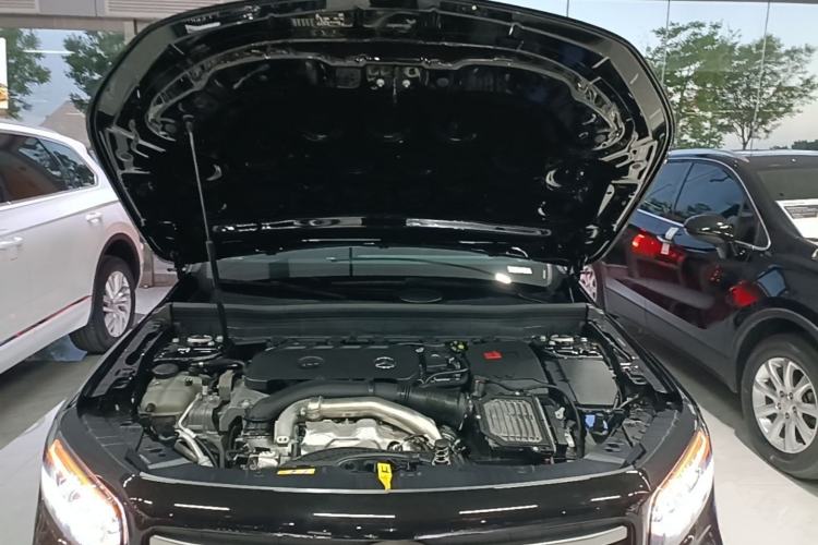 Used Mercedes-Benz GLB 2024 GLB 220 Fashion Model Engine Bay