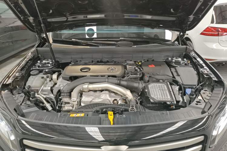 Used Mercedes-Benz GLB 2024 Refresh GLB 220 Dynamic Edition Engine Bay
