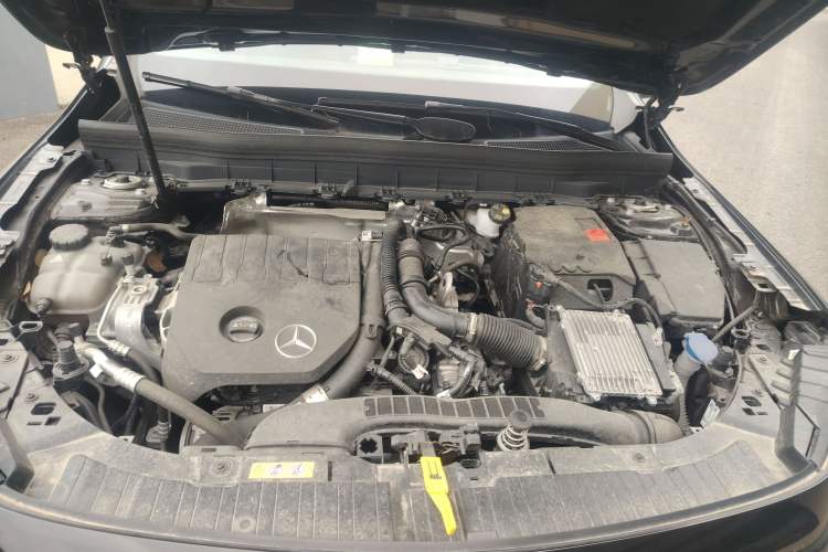 Used Mercedes-Benz GLB 2024-Year Restyled GLB 200 Dynamic Edition Engine Bay