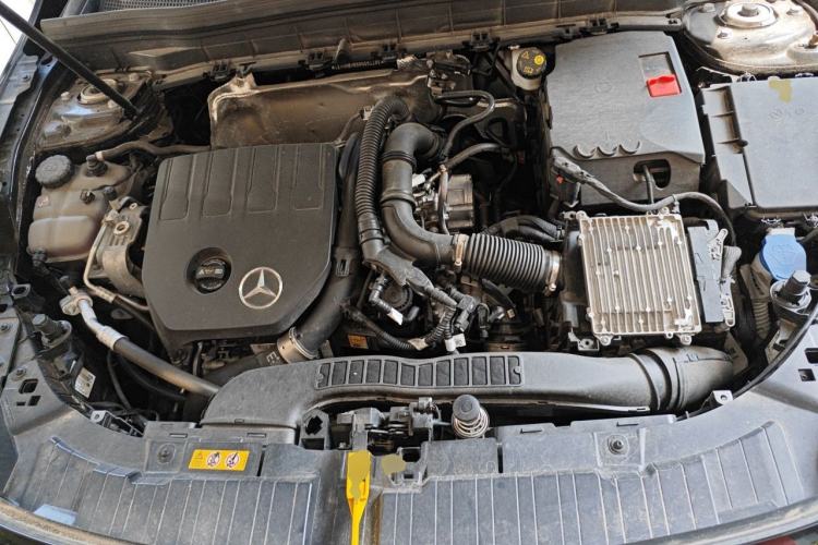 Used Mercedes-Benz GLB 2024-Year Restyled GLB 200 Dynamic Edition Engine Bay
