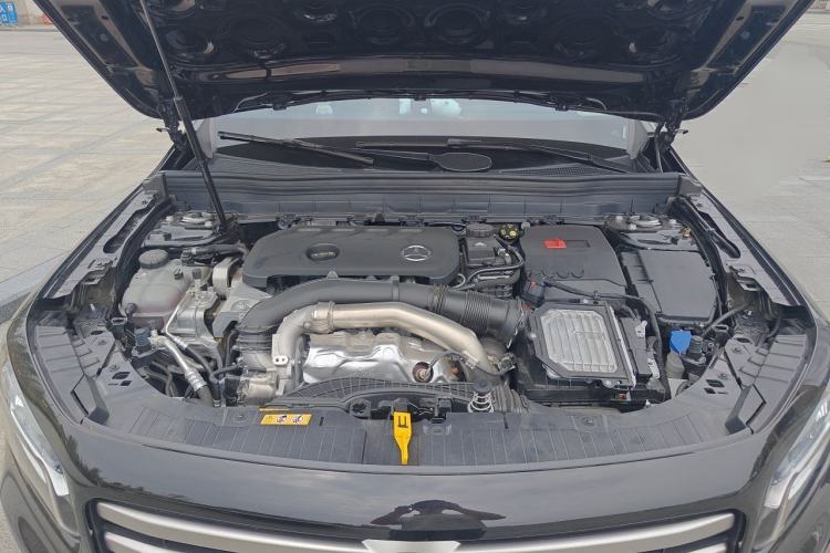 Used Mercedes-Benz GLB 2024 GLB 220 Fashion Model Engine Bay