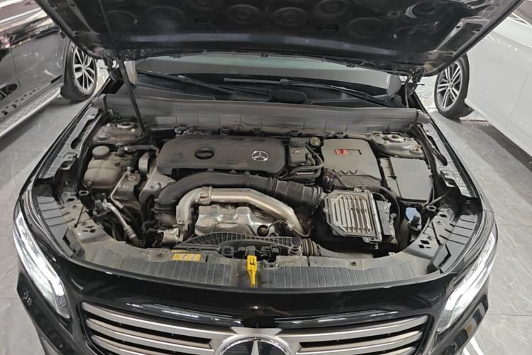 Used Mercedes-Benz GLB 2024 GLB 220 Fashion Model Engine Bay