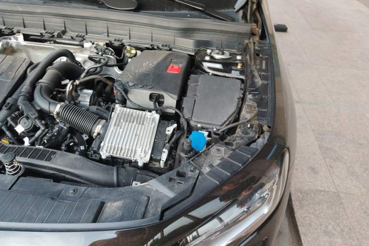 Used Mercedes-Benz GLB 2024 GLB 200 Fashion Model Engine Bay Left