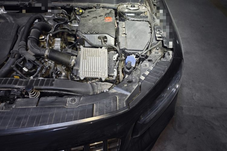 Used Mercedes-Benz GLB 2024-Year Restyled GLB 200 Dynamic Edition Engine Bay Left