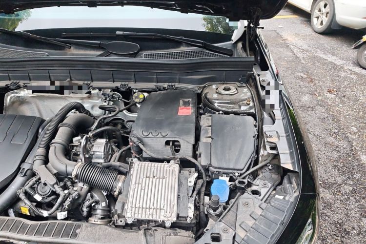 Used Mercedes-Benz GLB 2024-Year Restyled GLB 200 Dynamic Edition Engine Bay Left