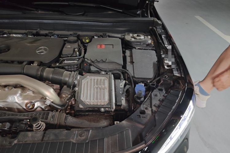 Used Mercedes-Benz GLB 2024 Refresh GLB 220 Dynamic Edition Engine Bay Left