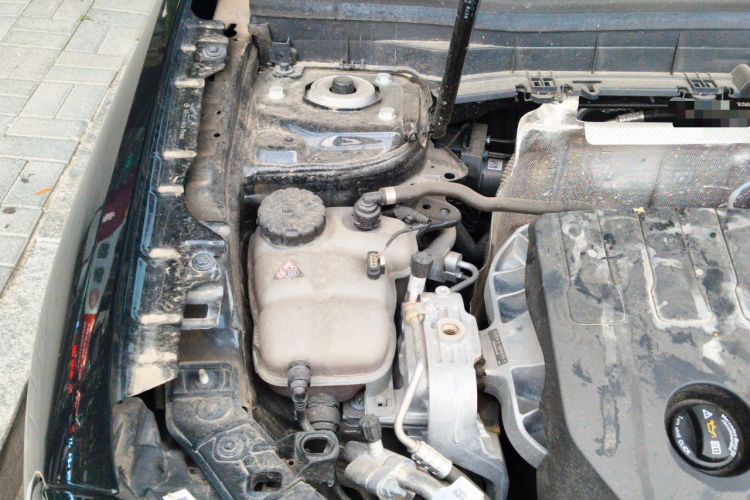 Used Mercedes-Benz GLB 2024 GLB 200 Dynamic Edition Engine Bay Right