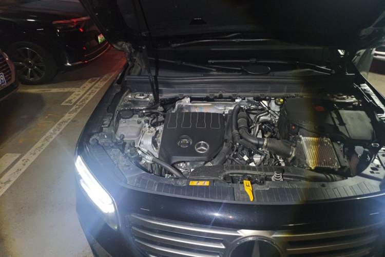 Used Mercedes-Benz GLB 2024-Year Restyled GLB 200 Dynamic Edition Engine Bay Right